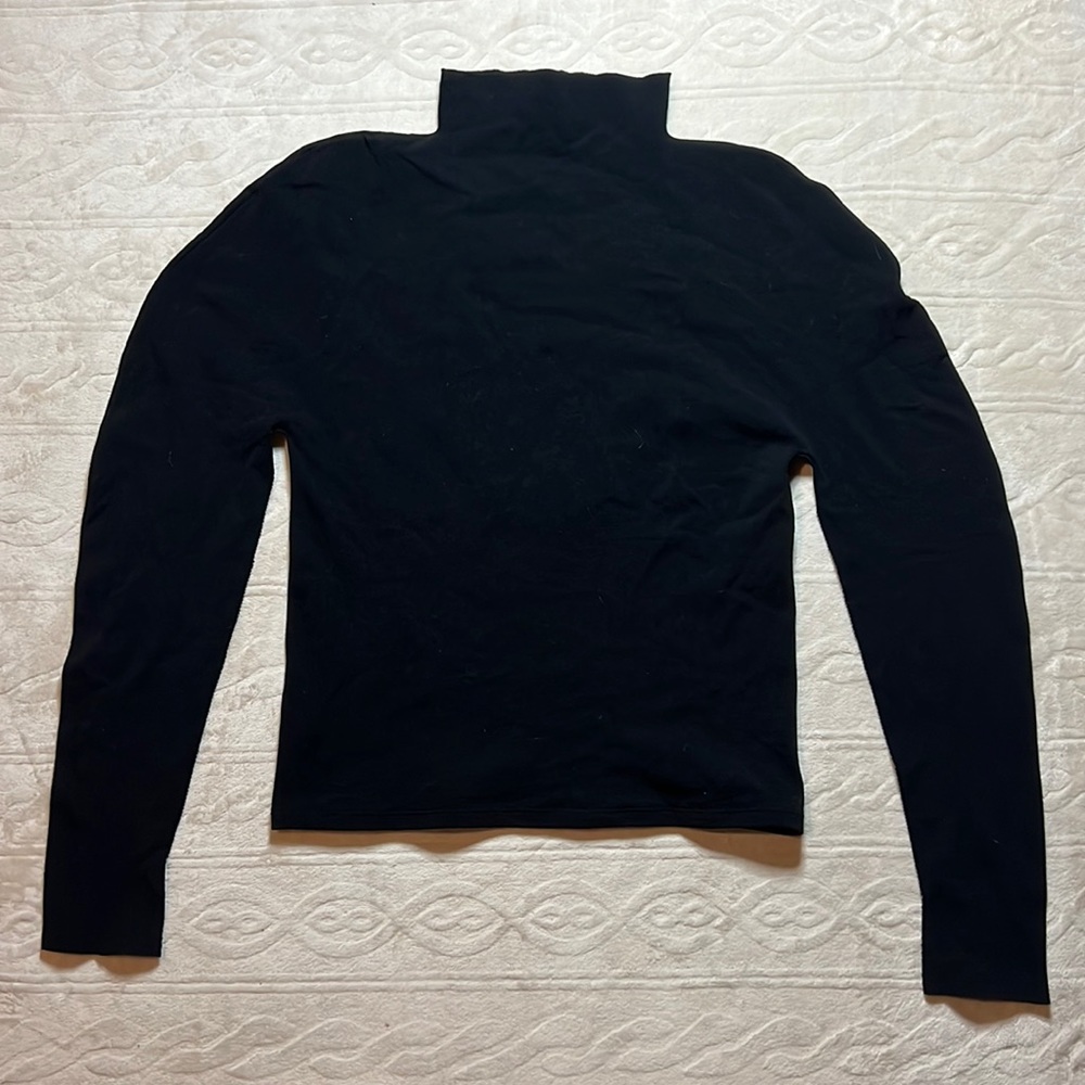 Fabletics open‎ back top